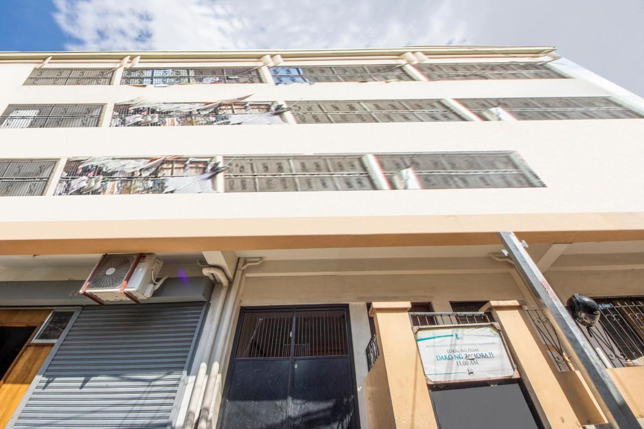 Oyo 578 Red Velvet Suites Manila Exterior photo